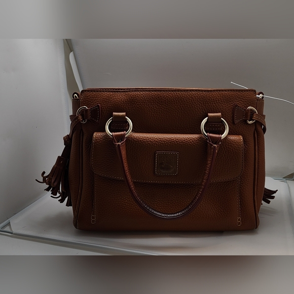 Dooney and Bourke Pepple grain leather Crossbody bag in very good condit… - Picture 3 of 12